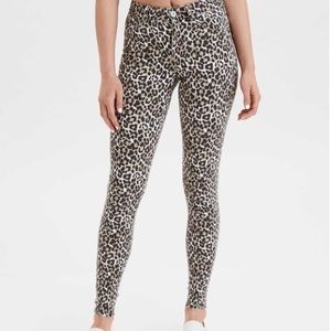 American Eagle cheetah jeggings NWT